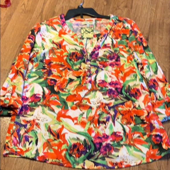 Palm Harbor size large 3/4 roll up sleeves blouse. - Picture 9 of 16